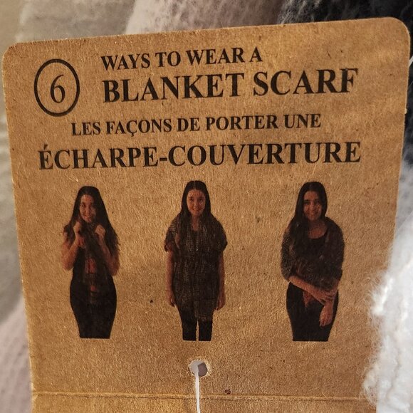 Just Cozy Blanket Scarf NWT - Picture 3 of 14